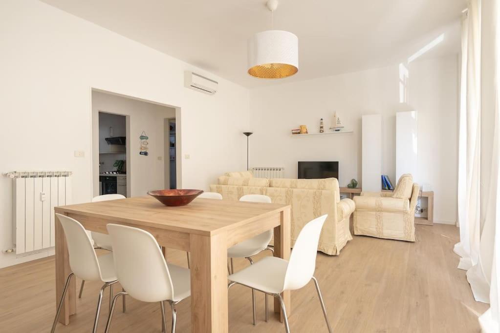 Appartamento Viareggio Centro Exteriör bild